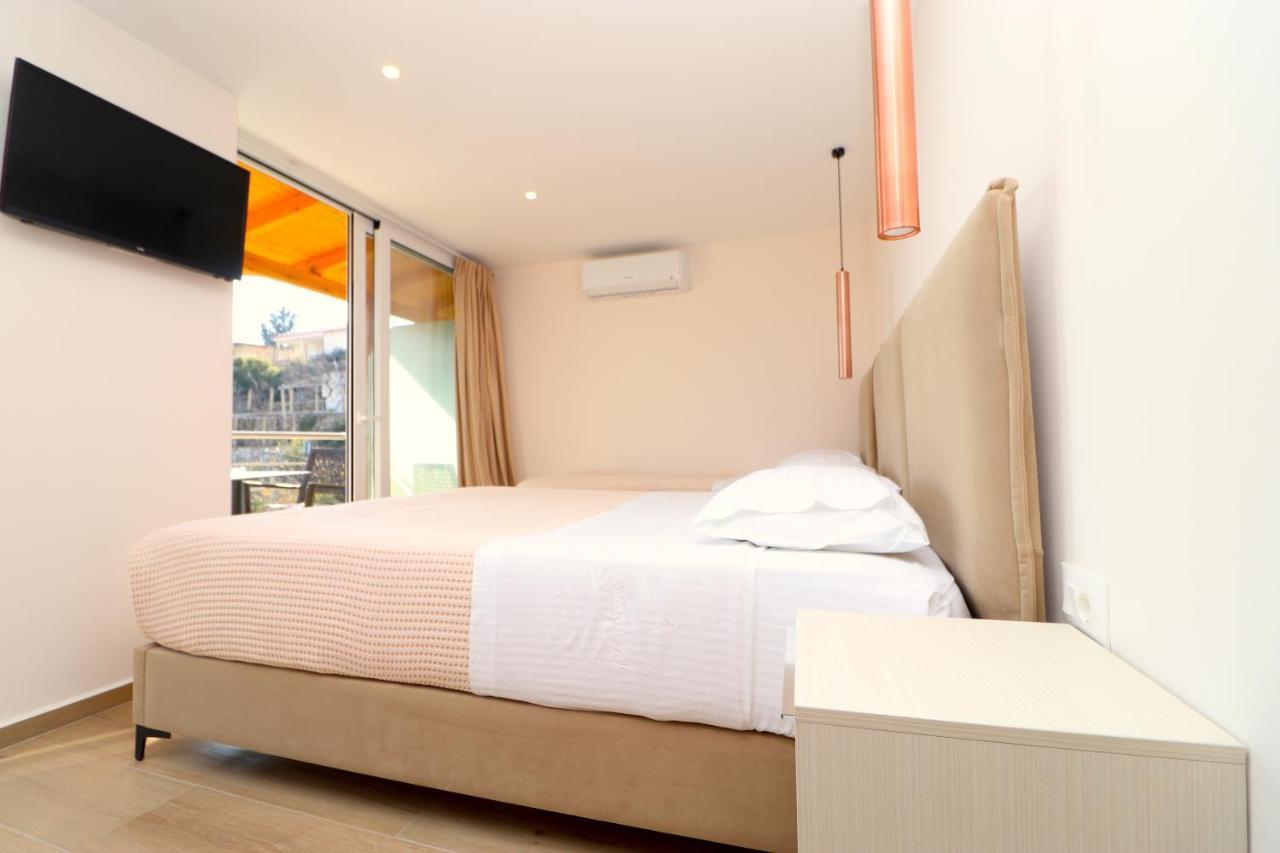 Fegi Rooms Himare Ngoại thất bức ảnh