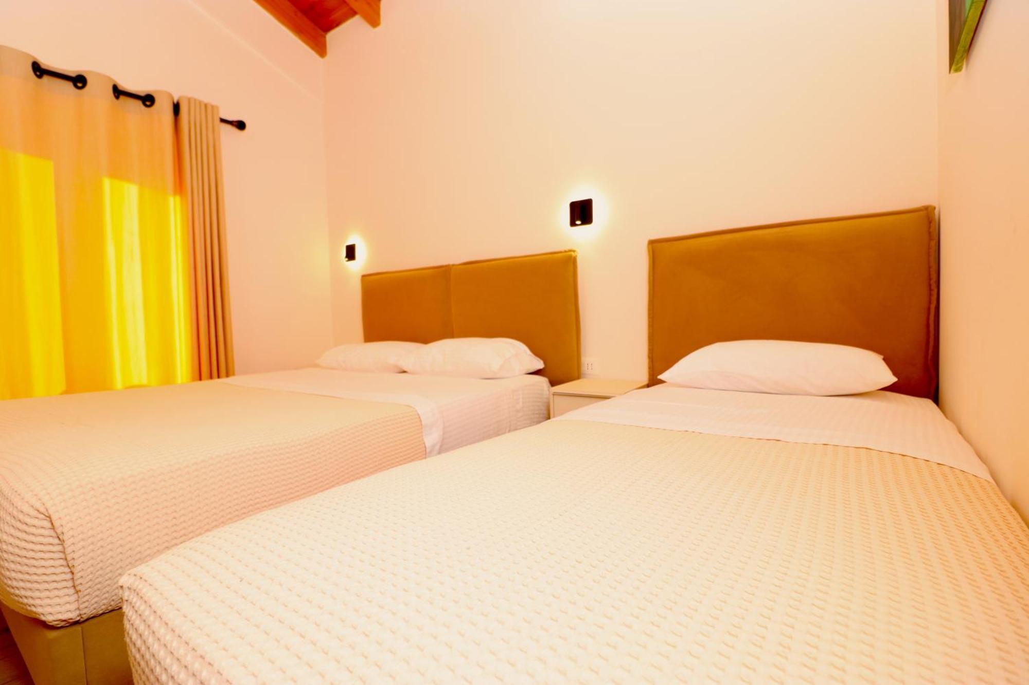 Fegi Rooms Himare Ngoại thất bức ảnh