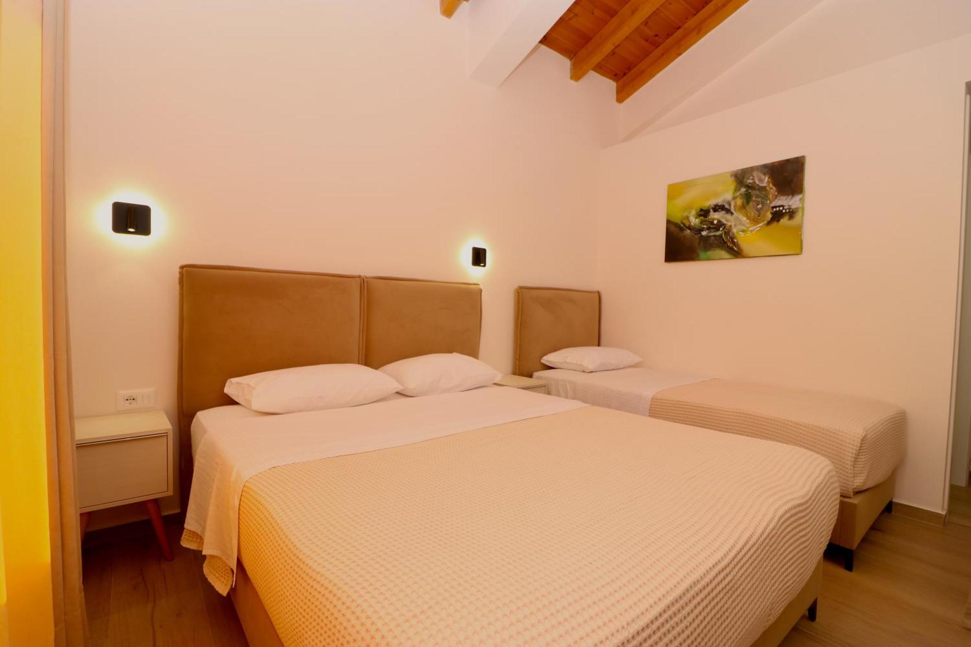 Fegi Rooms Himare Ngoại thất bức ảnh