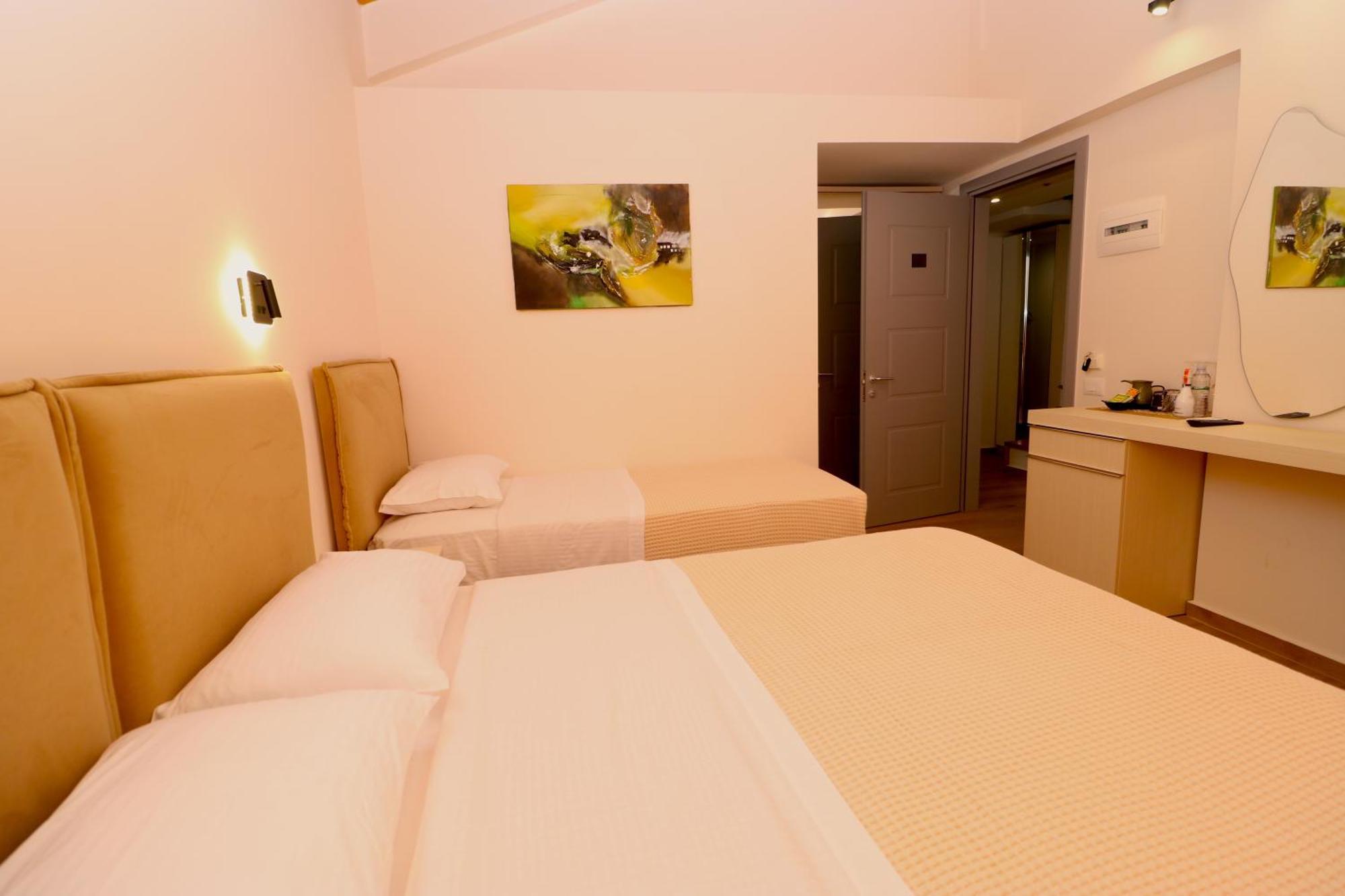 Fegi Rooms Himare Ngoại thất bức ảnh