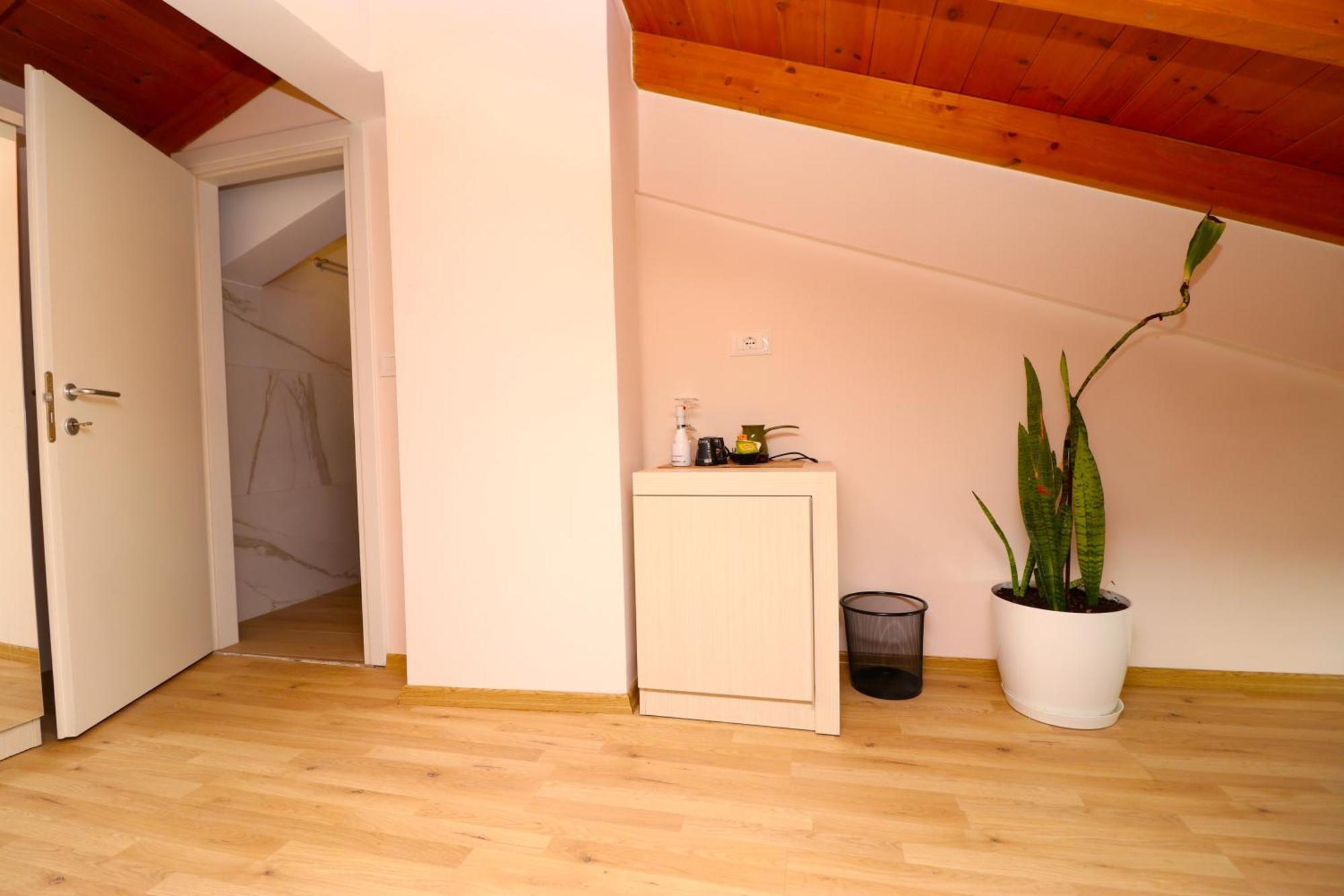 Fegi Rooms Himare Ngoại thất bức ảnh
