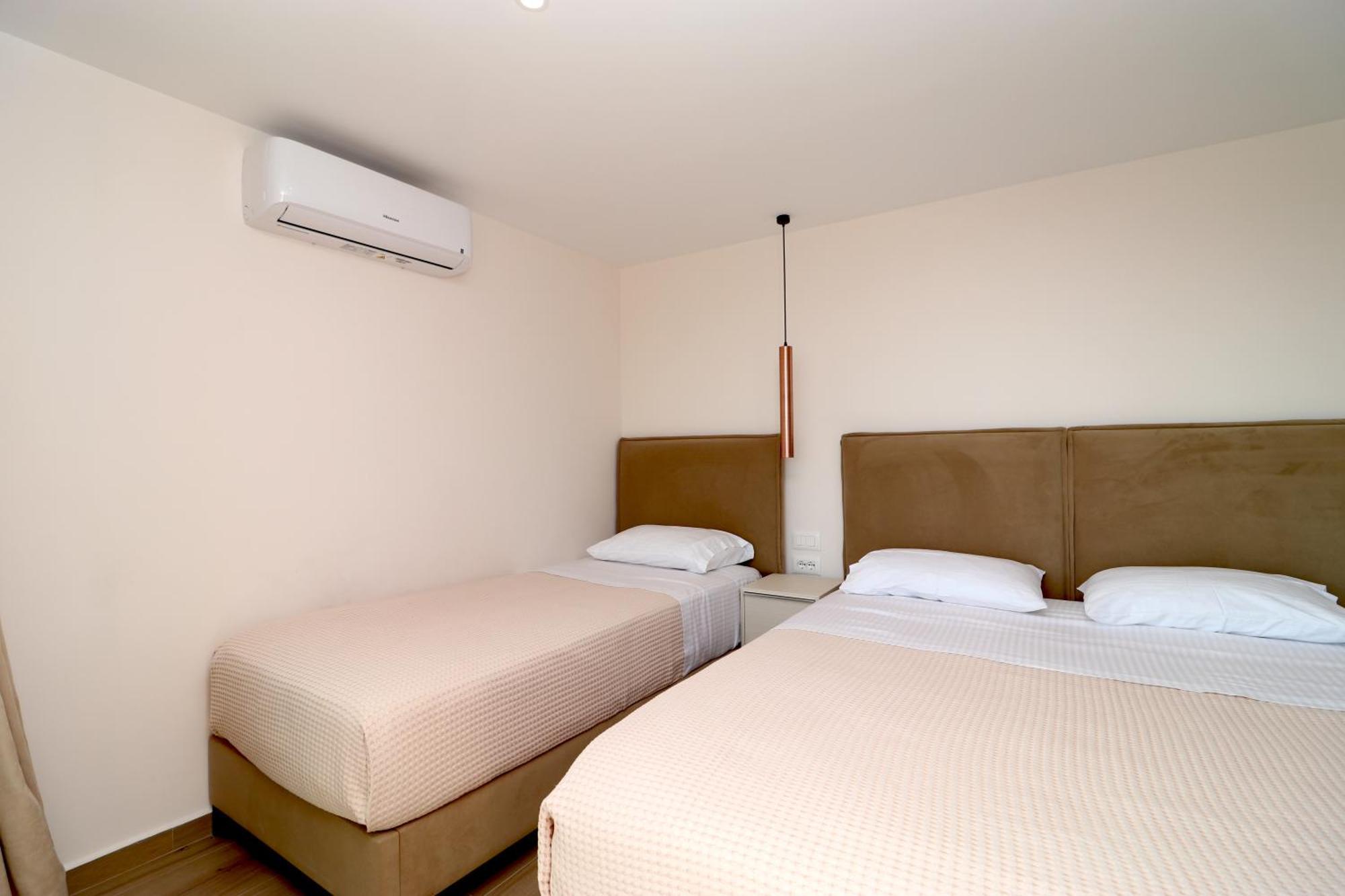 Fegi Rooms Himare Ngoại thất bức ảnh